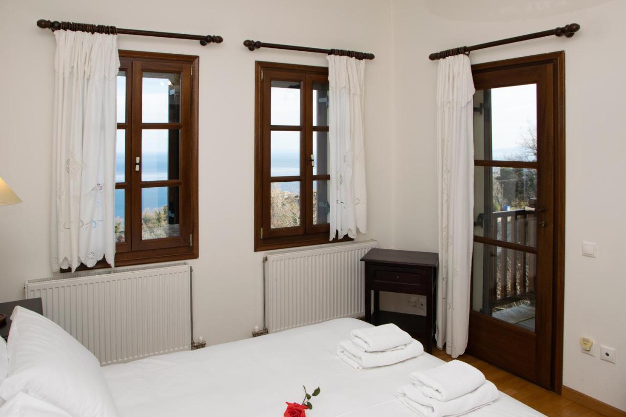 Θαλλώ Luxurious Villa Tsagkarada Exterior foto