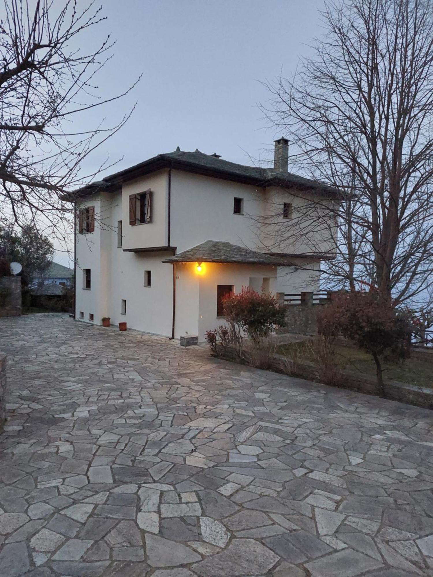 Θαλλώ Luxurious Villa Tsagkarada Habitación foto
