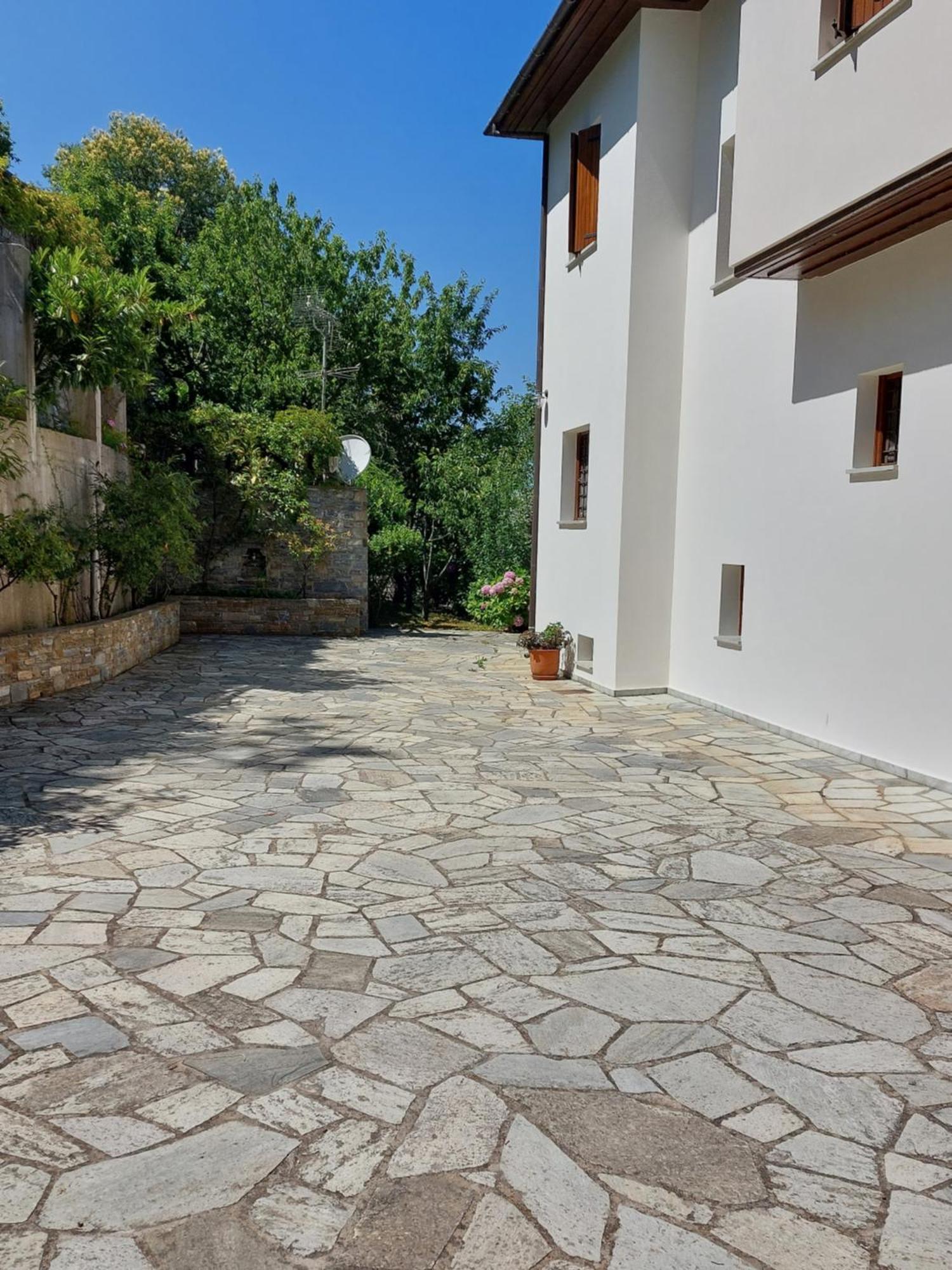 Θαλλώ Luxurious Villa Tsagkarada Habitación foto